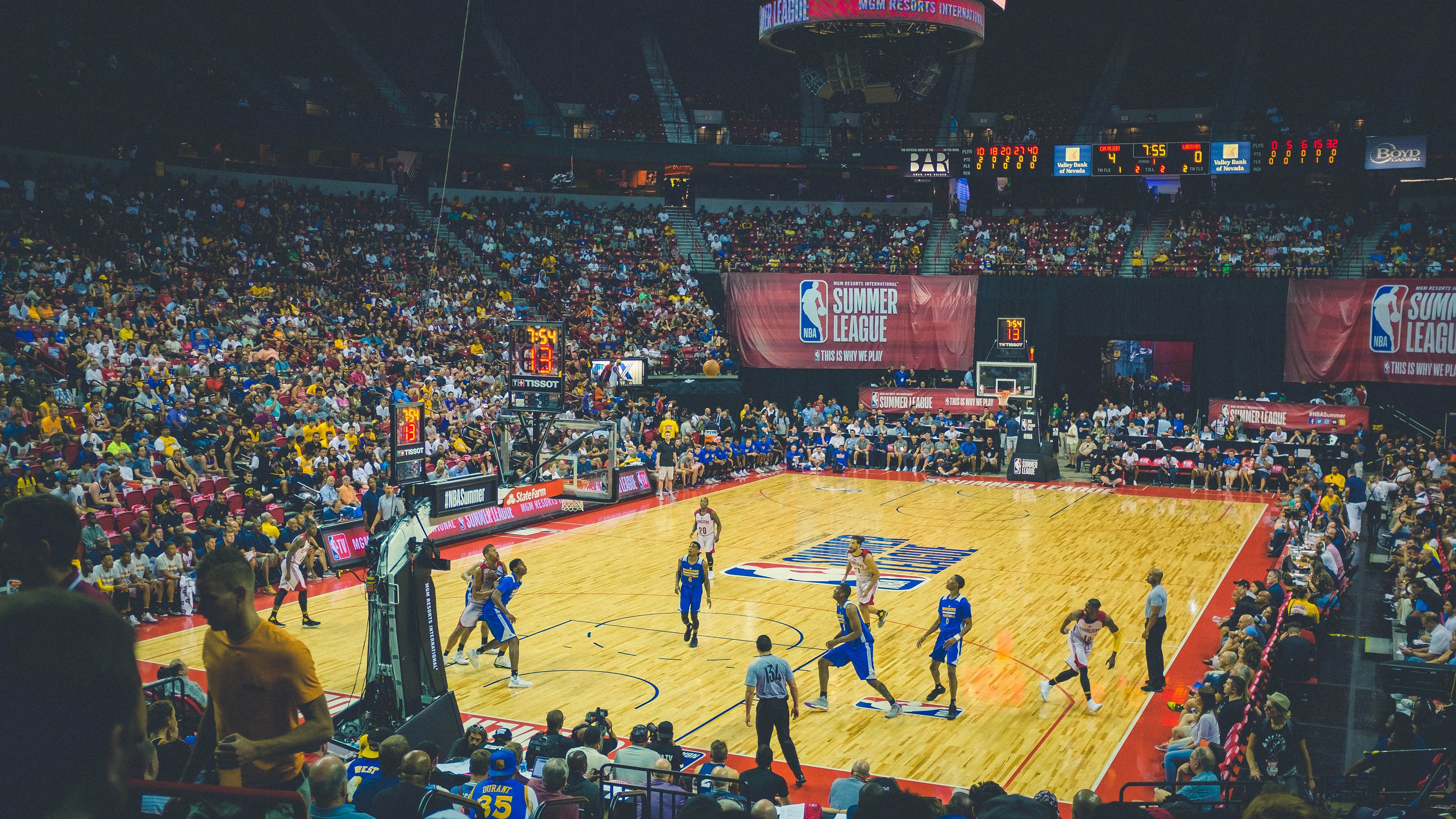 体育赛事带动相关产业增长